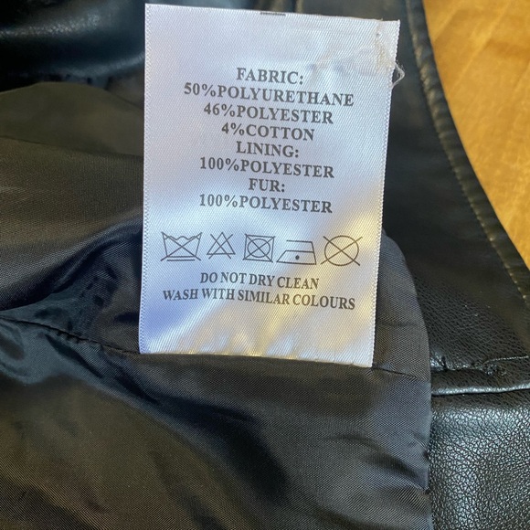 Cropped Black Faux Fur-Trim Leather Jacket - Picture 5 of 5